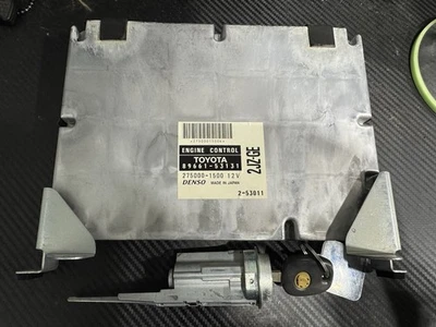 Lexus IS300 2001 OEM módulo de computadora de control de motor ecu ecm llave e ign leer Foto 1 de 4