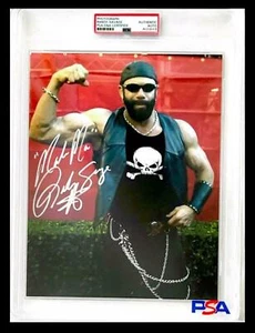 FOTO 8X10 FIRMADA POR WWE MACHO MAN ENCAPSULADA Y CERTIFICADA POR PSA JSA & BAS RARA - Imagen 1 de 2
