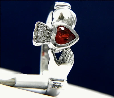 925 Sterling Silver 1.03 ct Heart Garnet Cut CZ Women's New Ring size 5 - Image 1 of 4