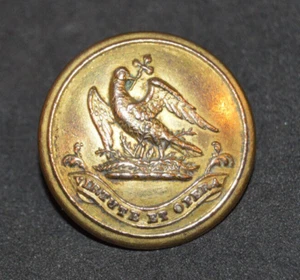 Antique Harris family crest livery button by Doughty & Co. - Picture 1 of 3