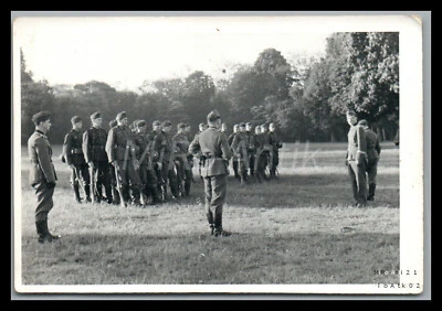 Foto, Segunda Guerra Mundial, escuadrón en entrenamiento todoterreno, 5026-1341# - Imagen 1 de 2