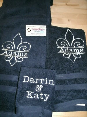 Monogram Fleur de Lis Outline Split frame Personalized 3 Piece Bath Towel Set  - Image 1 of 4
