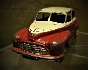 DINKY TOYS 159 Morris Oxford 1954 SEDAN Two Tone 1/43 Diecast. UN restored. - Picture 1 of 6