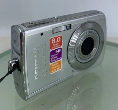 Pentax Optio M40 8.0MP COMPACT DIGITAL CAMERA NO CHARGER TESTED - 338 - Image 1 of 4