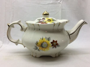 Price Kennsington Teapot Made in England Elegant Flower Design - Picture 1 of 11