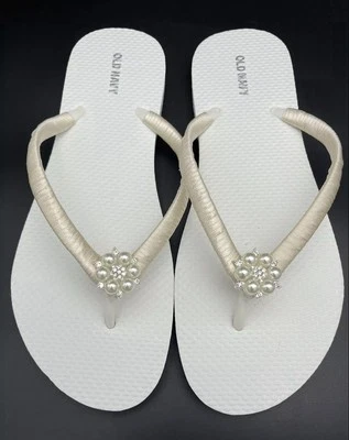 Ivory Satin Bridal Rhinestone Pearl White Flip Flops Wedding Flip Flops W Size 7 - Image 1 of 4