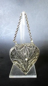 VINTAGE c.1920'S MINIATURE E.P. SILVER FILIGREE DOLL PURSE - FRANCE - Picture 1 of 5