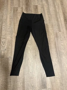 Fabletics Pureluxe Oasis High Waist Leggings mit Seitentaschen, Schwarz, Medium - Bild 1 von 6