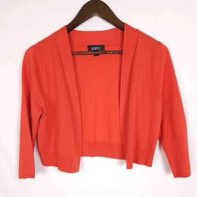 AGB Vestido Petite 10 Coral Manga 3/4 Frente Abierto Recortado Suéter Cárdigan Encogido de hombros Foto 1 de 4