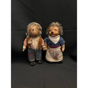 Steiff MUKI MICKI PUERCOESPINES 7 pulgadas Conjunto Vintage Tela Plástico Trajes Exhibición Muñeca - Imagen 1 de 7