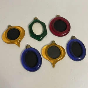 Vintage Weihnachten Bilderrahmen Ornamente Hartplastik gemischte Formen Farben Posten 6 - Bild 1 von 10