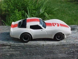Vintage Tyco? Corvette blanco y rojo # 3 Ho Slot Car probado funciona muy bien - Imagen 1 de 1