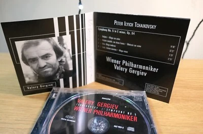 Valery Gergiev *SIGNED* Tchaikovsky Symphony 5 Wiener Philharmoniker Philips CD - Image 1 of 4