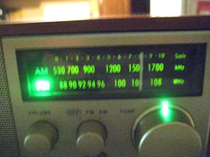 SANGEAN 4 AM/FM Shelf/ Table Top Radio Model WR-11SE Wood Case / Great Sound - Picture 1 of 15