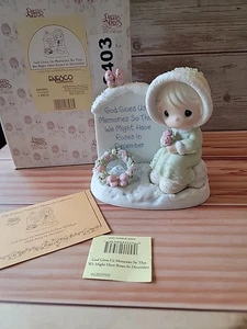 Precious Moments God Gives Us Memories..Roses in December #680990 Figurine W/Box - Picture 1 of 7