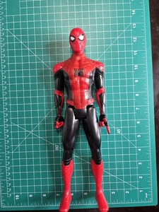 Spider-Man Titan Hero Series Marvel Action Figure 12" Inch Hasbro 2017 AVENGERS - Picture 1 of 5