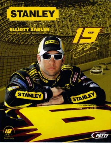 ELLIOTT SADLER 2010 STANLEY 2 OF 3 NASCAR POSTCARD Cover