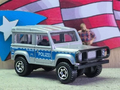 '25 MATCHBOX LAND ROVER NINETY LOOSE 1/64 SCALE MBX RETRO II SERIES - Image 1 of 4