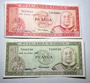2 x 1980 Tonga 1 &2 One and Two Pa'anga - Taufa'ahau, 2 notes - Picture 1 of 2