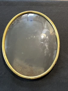 Antiker Bilderrahmen konvex J W Holloway Blase Glas oval messingfarben, 20 x 14 - Bild 1 von 16
