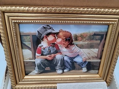 Nuevo en caja 1993 First Kiss Litografía Donald Zolan Pemberton & Oakes Enmarcado con Certificado de Autenticidad Foto 1 de 4