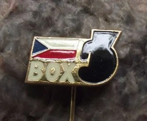 Official Czechoslovakia Czech Boxing Association National Flag Glove Pin Badge - Picture 1 of 2