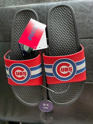CHICAGO CUBS SLIDES Sandals Men's Size Medium 9-10 NEW W/TAGS Official MLB Cover