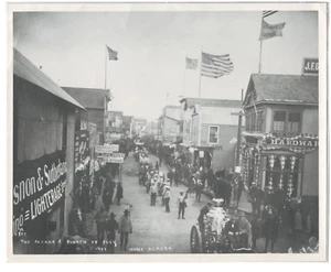 Foto Reale Vintage 4 Luglio Parade Nome Alaska 1901 - Foto 1 di 2