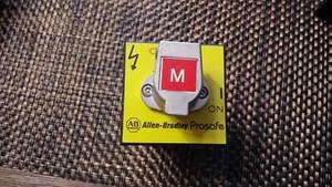 New Allen Bradley 440T-MRPSE10 "M" Guardmaster Trapped Key Interlock 11OM - Picture 1 of 2