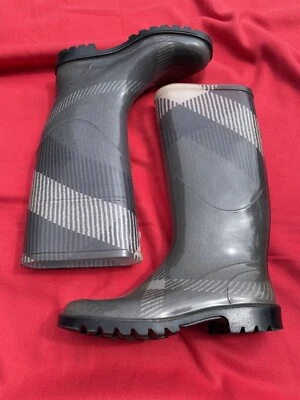 Botas de lluvia Burberry gris mezcla de colores para mujer talla 6. 5 US Foto 1 de 4
