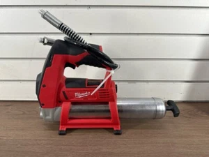 Milwaukee Tools 2446-20 12 VOLT FETTPRESSE NUR WERKZEUG (WCP031421) - Bild 1 von 4