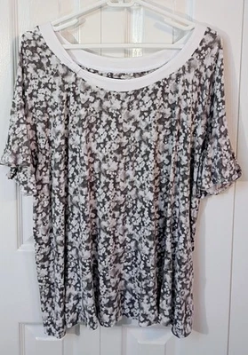 女士灰色*白色烟熏 T 恤-弹力短袖-加大尺寸 XXL-简单 Vera — 第 1/4 张图片