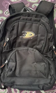 Mochila RARA Anaheim Mighty Ducks Oficial Booster Die Hard Est 2010 Usada en Excelente Condición - Imagen 1 de 10