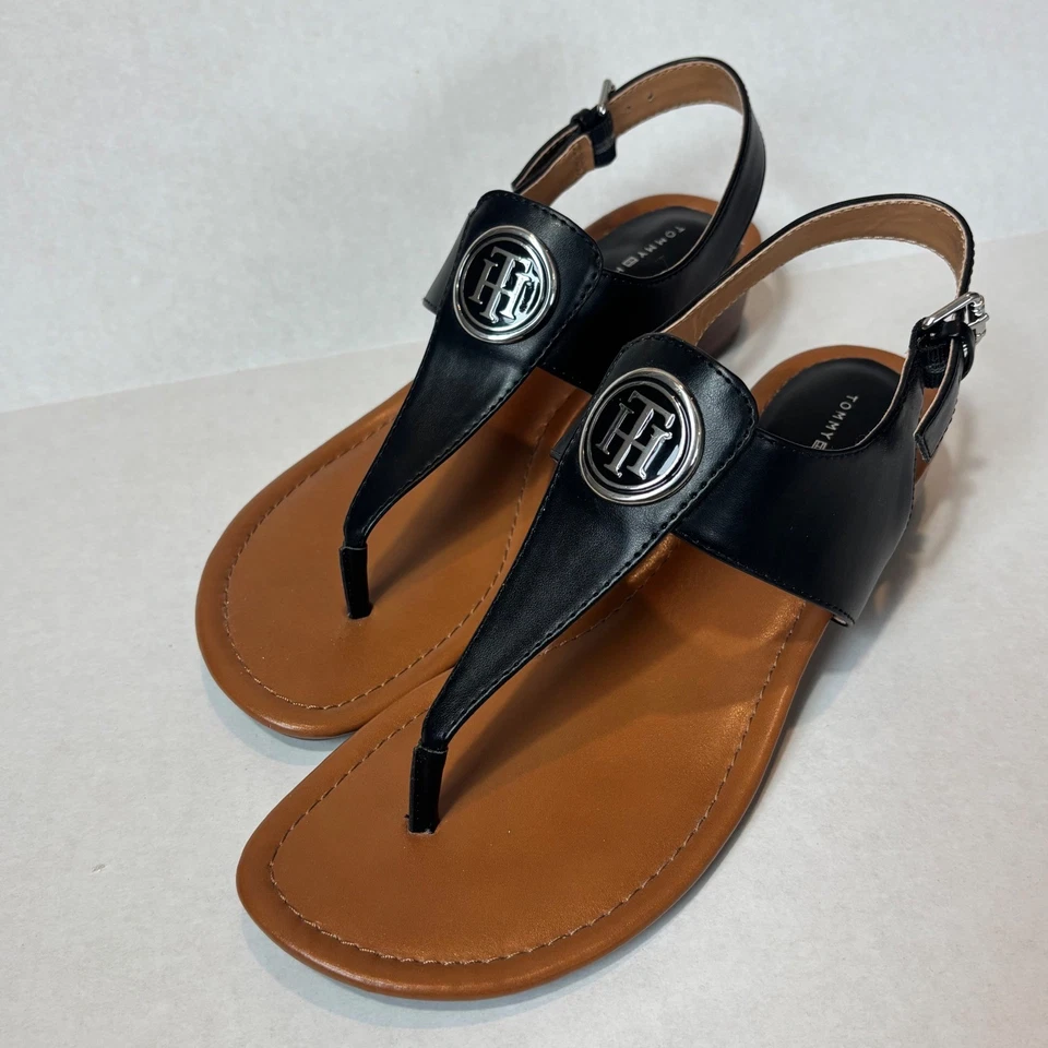 Sandalias para mujer Tommy Hilfiger 8,5 m negras de cuero con logotipo tanga con tirantes planos Foto 1 de 4