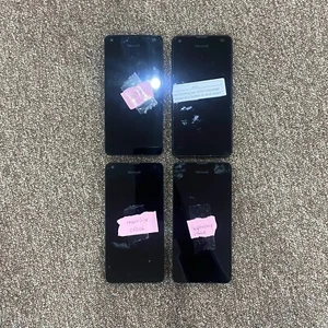 Joblot of x4 Microsoft Lumia 550 Black Smartphones - Faulty For Spares & Repairs - Picture 1 of 2