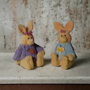 Whimsical Resin Bunny Rabbits Pair Wearing Sweaters 3" - Picture 1 of 9