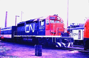 SLIDE EKTACHROME ORIGINALE CANADESE NAZIONALE GP-9M #4017 TORONTO, IL 2 MAGGIO 1975 - Foto 1 di 1