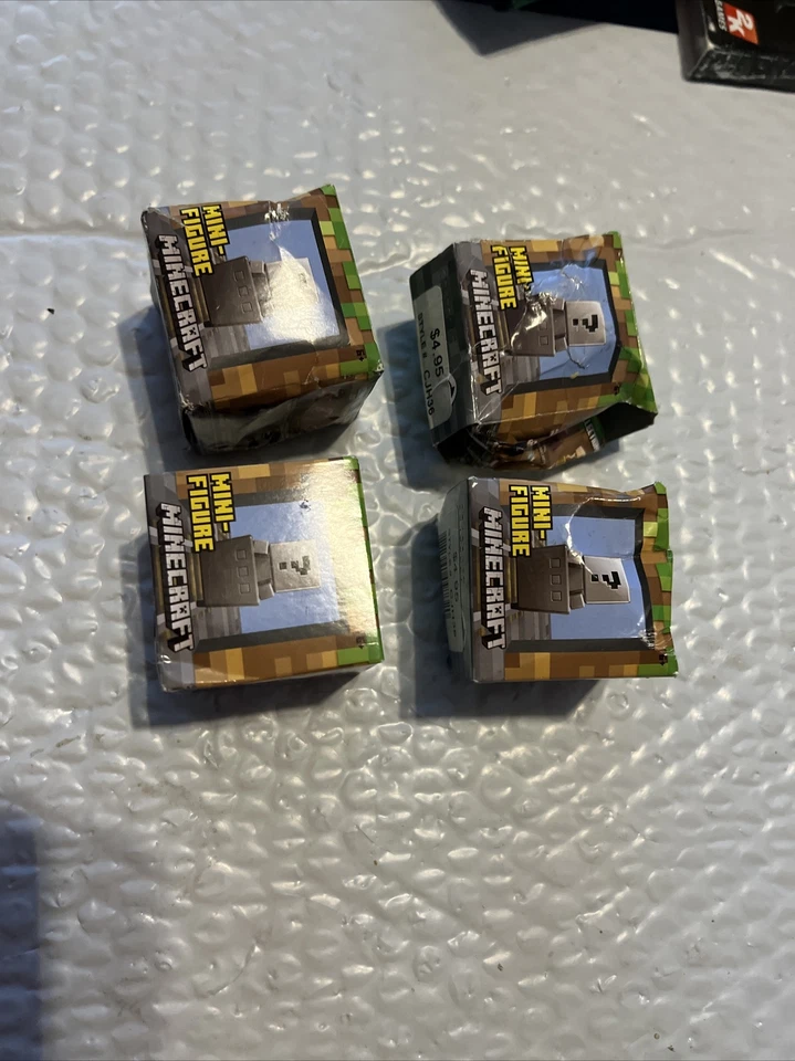 Factory Minecraft Obsidian Series 4 Sneaking Creeper 1" Figure