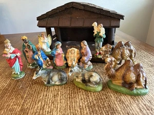Vintage Krippe 10 zusammengesetzte Figuren handbemalt Holz Krippe Krippe Made Italy - Bild 1 von 18