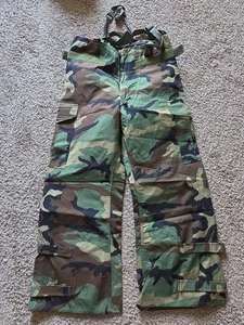 Woodland BDU Chemikalienschutzhose Hosenträger Overgarment LARGE REG (K3 - Bild 1 von 7