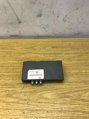 Peugeot 407 [03-10] Aerial Antenna Amplifier Module Booster Unit - 9655888380 - Image 1 of 4