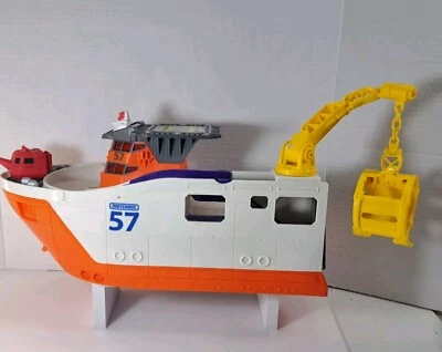 Matchbox Mission Marine Rescue Shark Boat Ship BFN57 2013 with Shark - Image 1 of 4