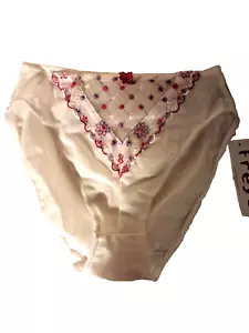 Freya 3680 Frambuesa Ondulada Blanca Mezcla Bordada Knickers Reino Unido Pequeño - Imagen 1 de 5