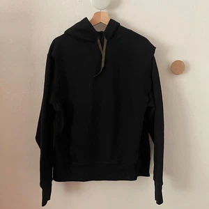 ACRÓNIMO S26-PR Sudadera con Capucha Bolsillos Ocultos Errolson Hugh Talla XS Negra $515 NUEVA - Imagen 1 de 10