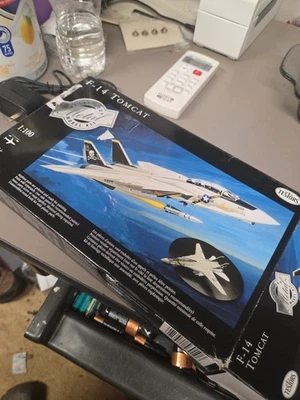 TESTORS #5601 F-14 TOMCAT 1/100th METAL KIT - OPEN BOX - SEALED BAGS - Image 1 of 4