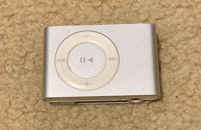 Apple iPod Shuffle 2nd Generation Model No. A1204 Silver Tested Works! - Image 1 of 4