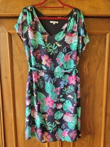 Comma Kleid 70 Viskose. 30 Seide, 42 - Bild 1 von 2