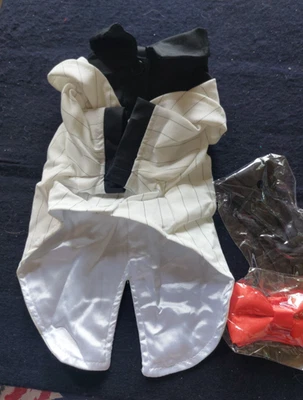 Alfie Oscar Blanco Negro Esmoquin Perro Traje Disfraz Pajarita Cuello Corbata Talla XS Nuevo Foto 1 de 4