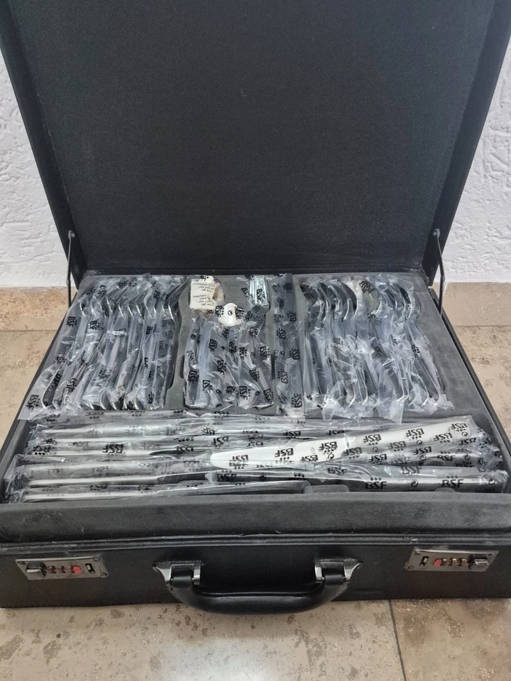 BSF Swing Besteck 100tlg 18/10 Edelstahl NEU im Koffer – 18 Personen Zwilling - Bild 1 von 4