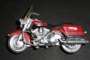 HARLEY DAVIDSON - MOTO - MAISTO - ROAD KING - Foto 1 di 9